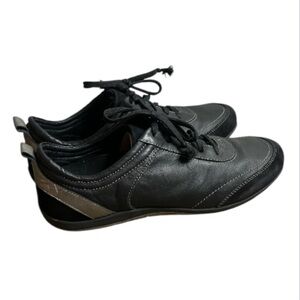 Vionic Willa Leather Comfort Walking Support Sneakers Black Women’s 8.5